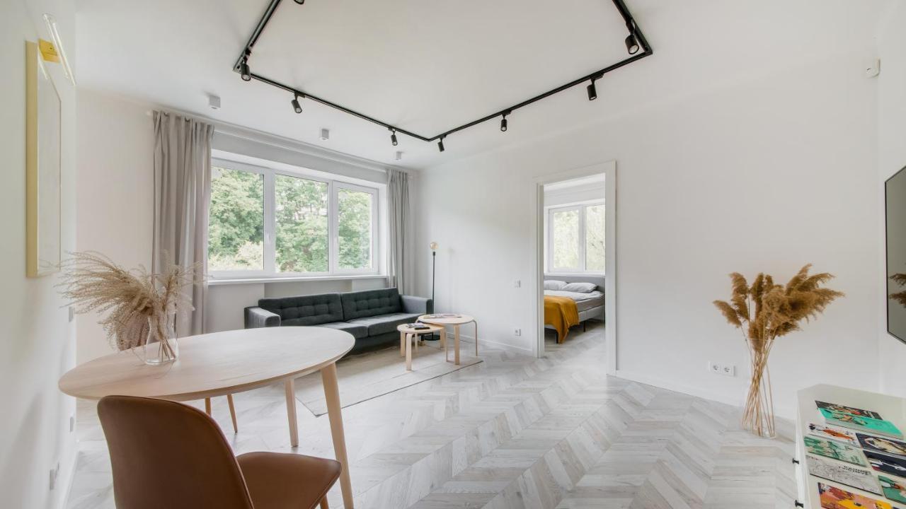 Central Apartment In Architectural Street 考纳斯 外观 照片