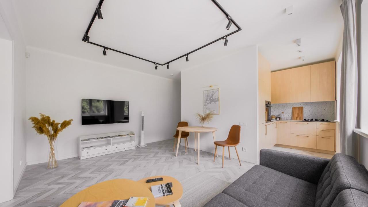 Central Apartment In Architectural Street 考纳斯 外观 照片